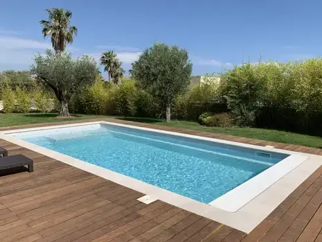 installateur de piscine coque à Lannilis - image 2